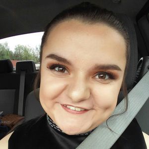 Meet your Posher, Elisabeth